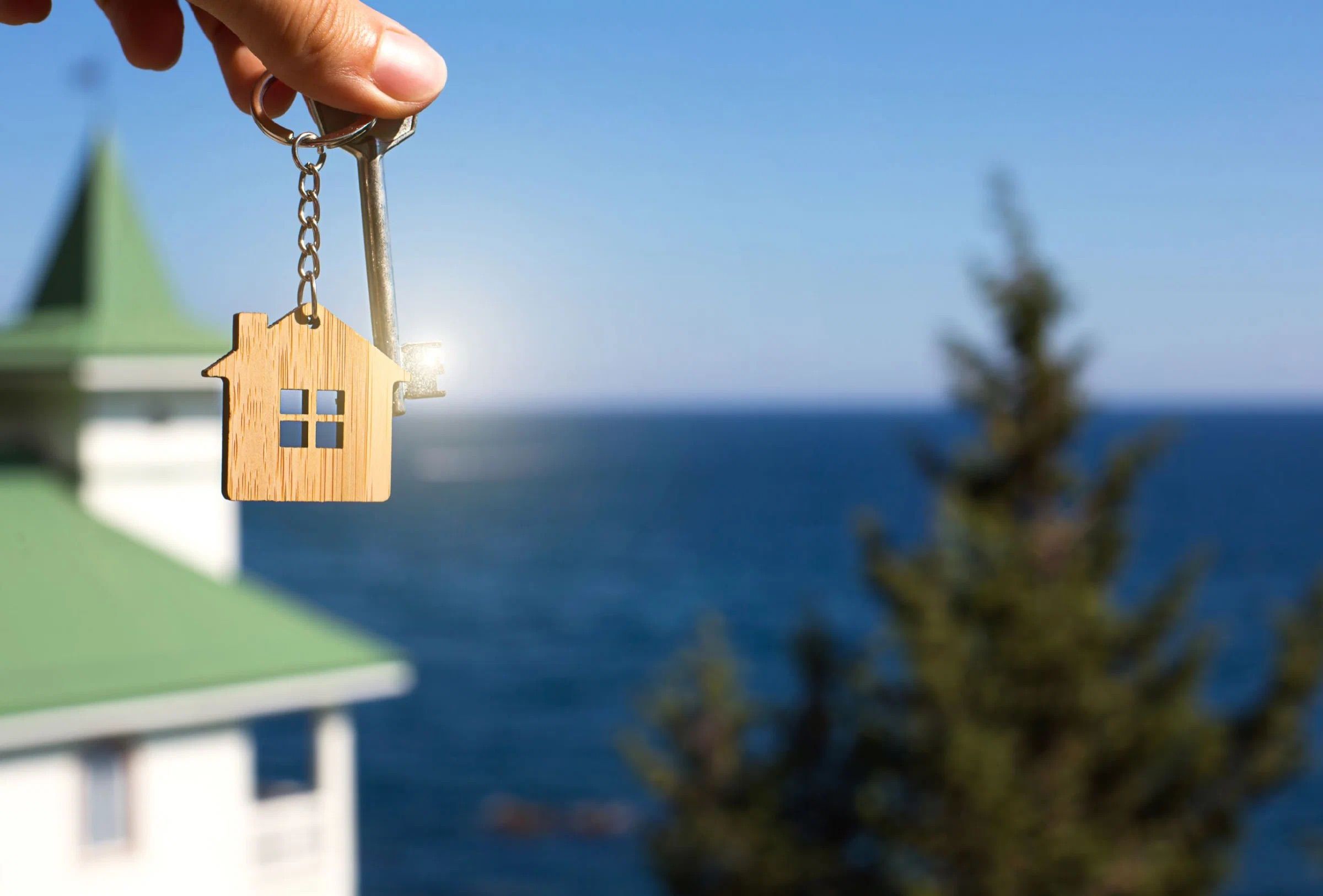 Как влияет сезон на цену недвижимости?